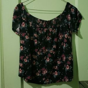 Off-The Shoulder American Eagle Floral Cropped